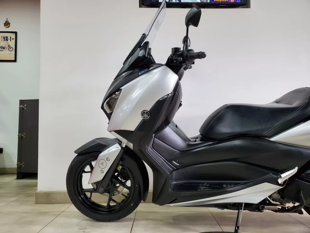 YAMAHA XMAX 300 2019 — foto 3