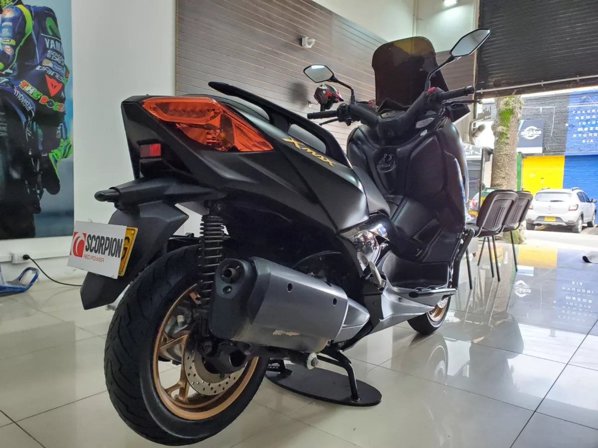 Yamaha Xmax 300 2023 — foto 8