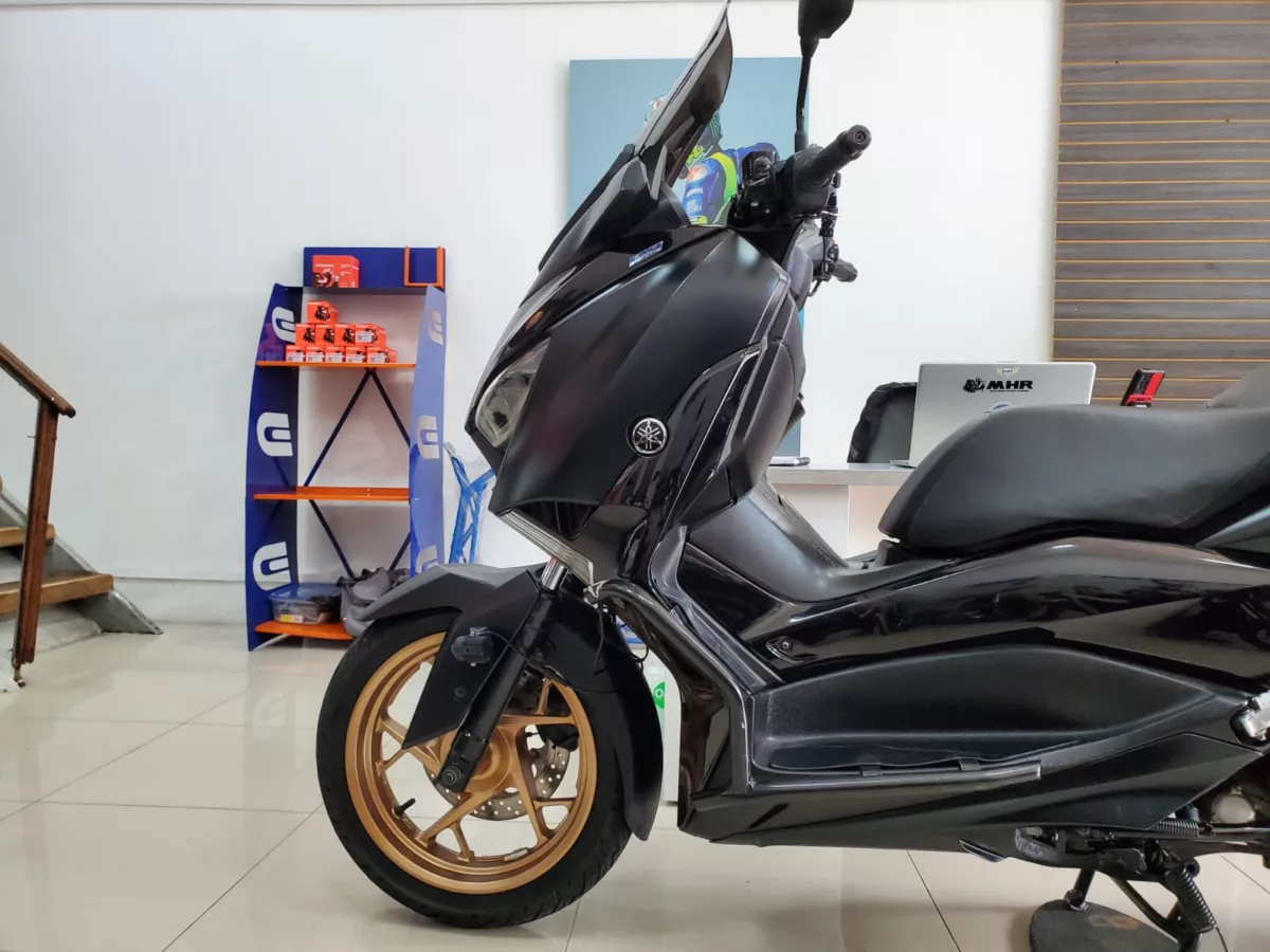 Yamaha Xmax 300 2023 — foto 15