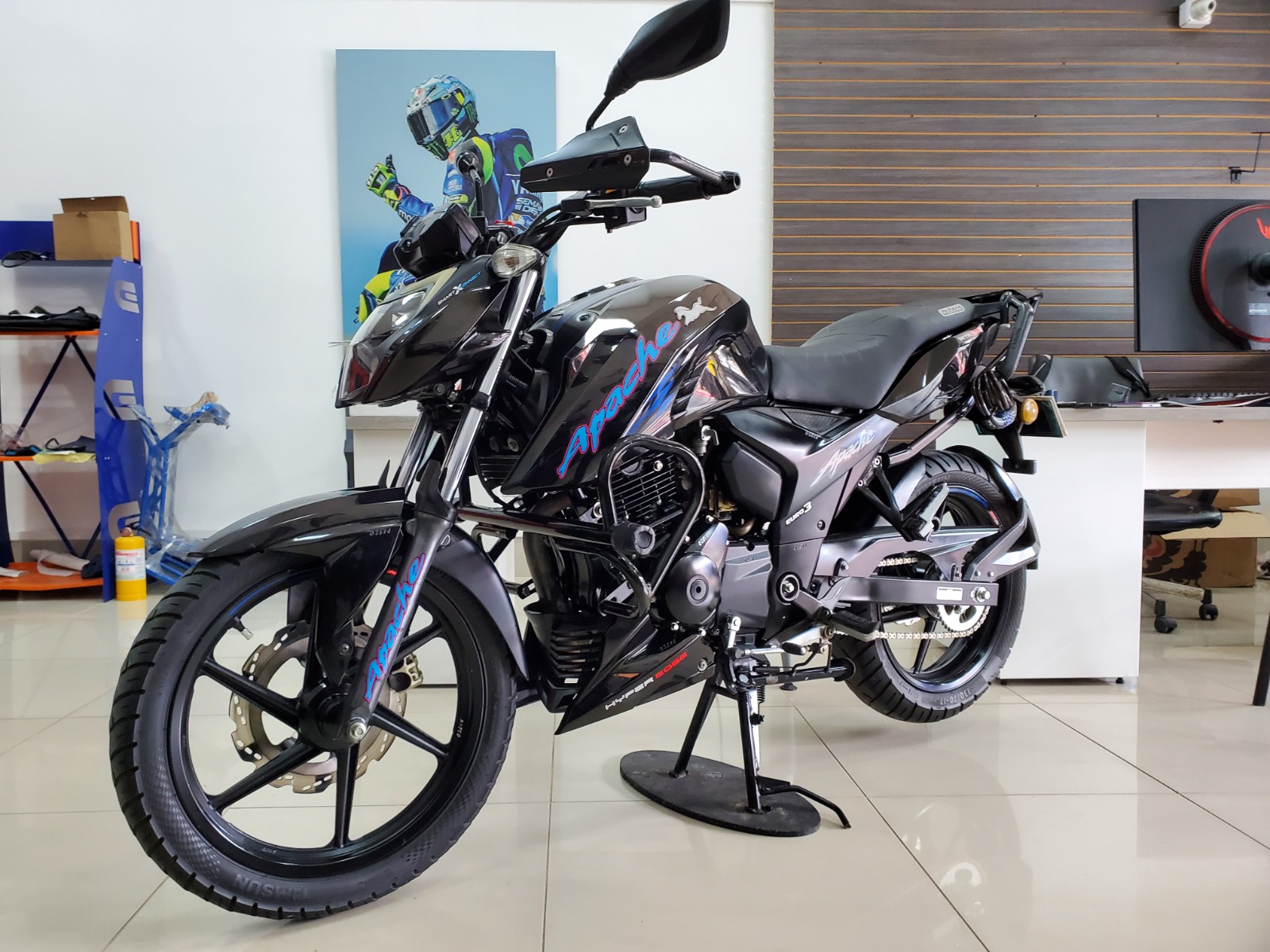 TVS Apache 160 4v XCONNECT 2022