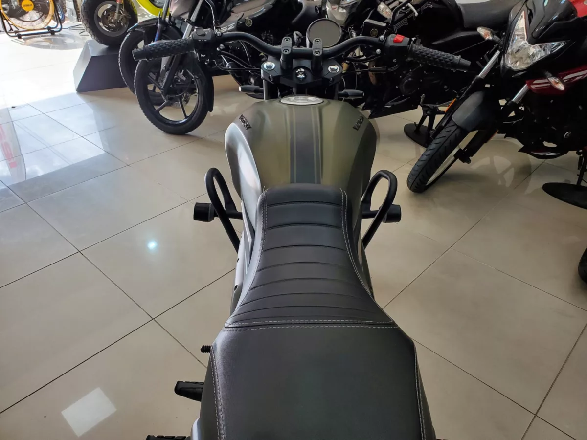 Victory Bomber 150 2023 — foto 10