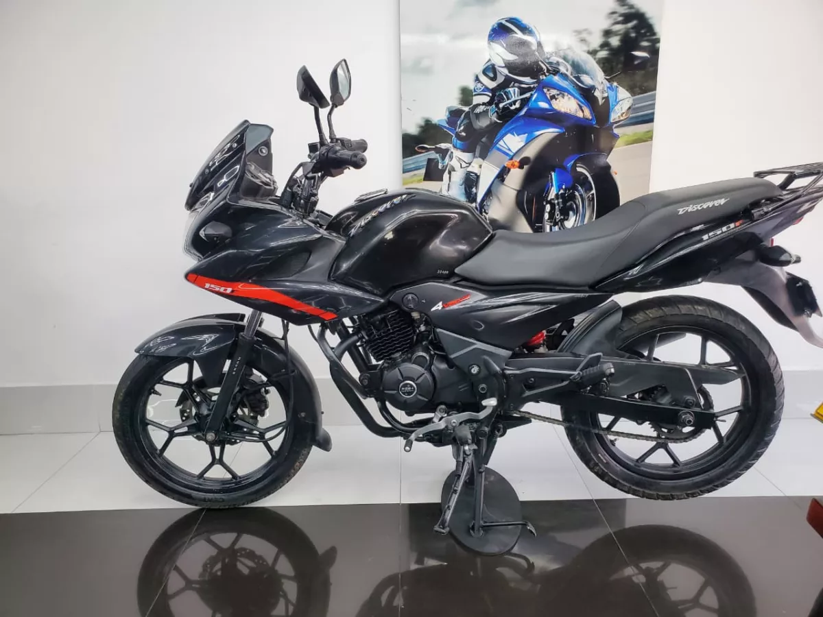 BAJAJ DISCOVER 150 2018 — foto 2