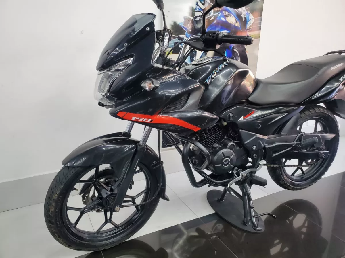 BAJAJ DISCOVER 150 2018 — foto 13