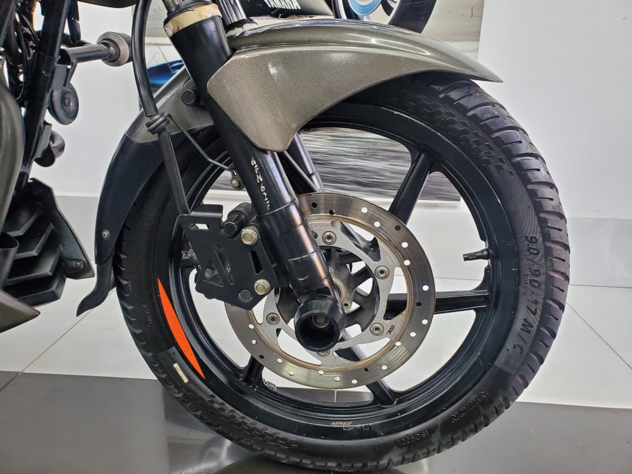 Bajaj Pulsar 180 Neon 2021