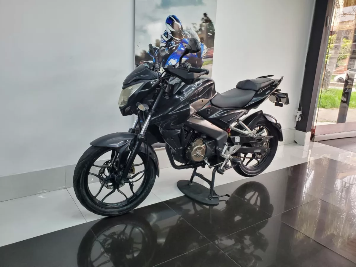 BAJAJ PULSAR 150 NS 2017 — foto 16