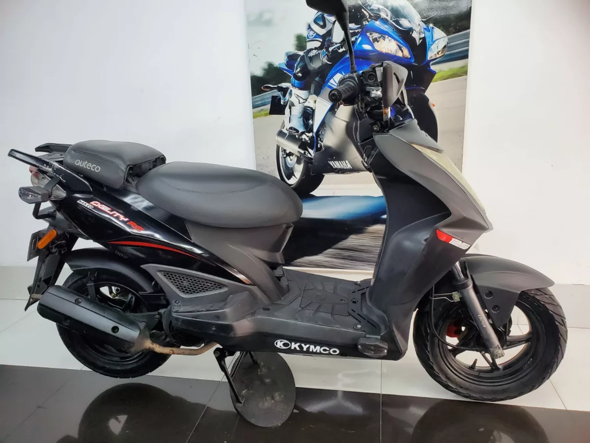 KYMCO AGILITY RS NAKED 2015 — foto 1
