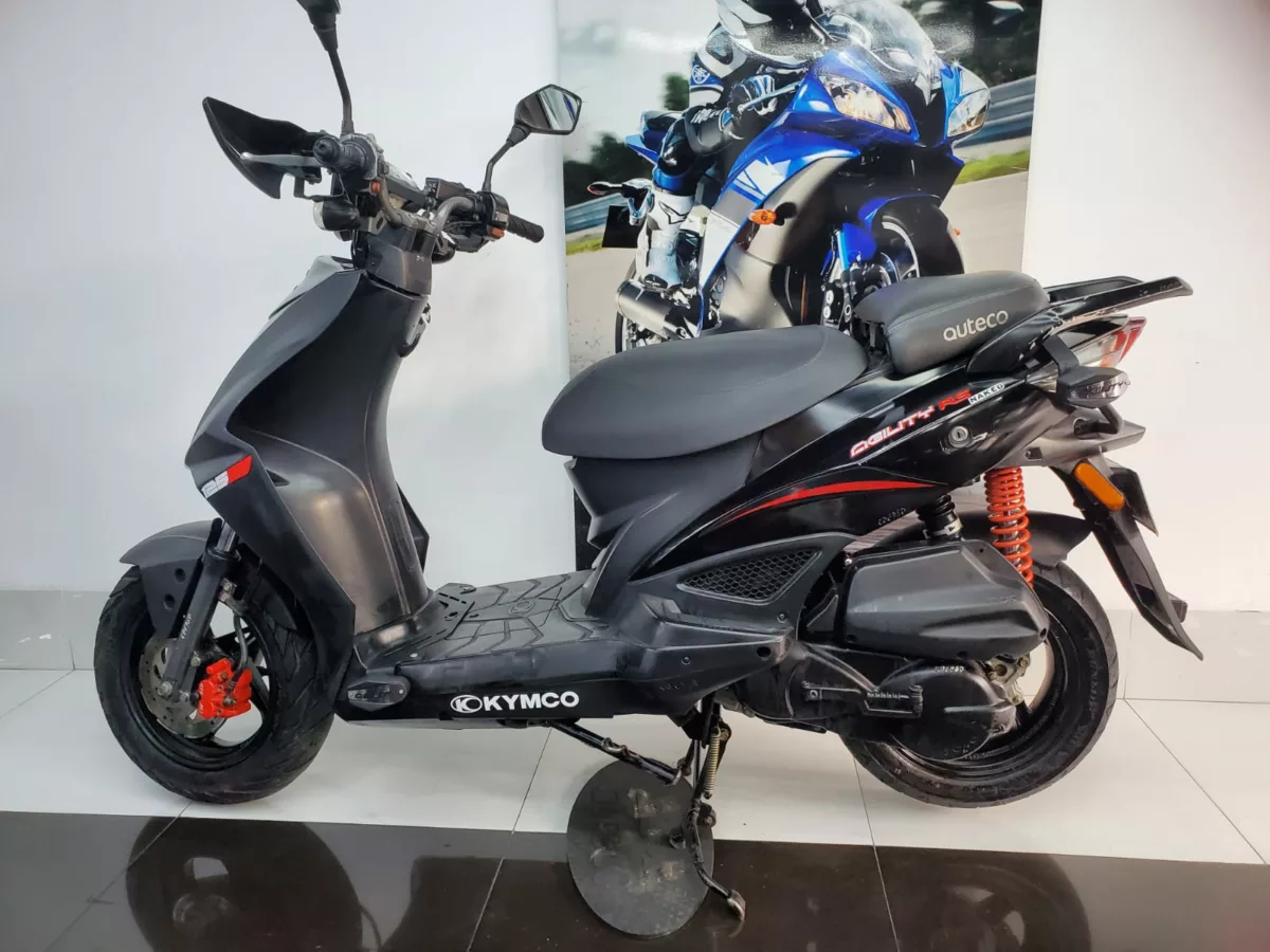 KYMCO AGILITY RS NAKED 2015 — foto 2