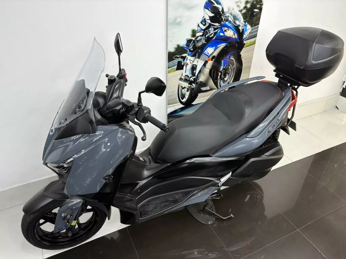 YAMAHA XMAX 300 2022 — foto 2