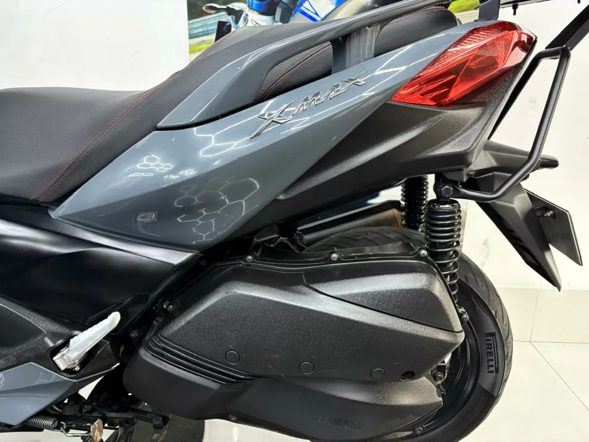 YAMAHA XMAX 300 2022 — foto 9