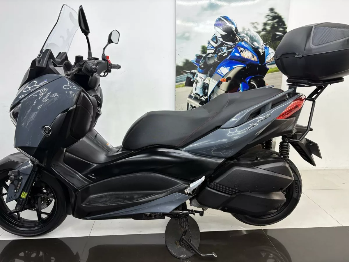 YAMAHA XMAX 300 2022 — foto 11