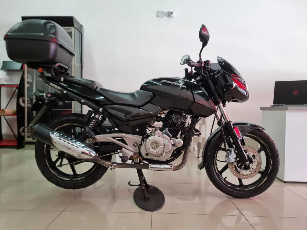 Bajaj Pulsar 180 GT 2017 — foto 1
