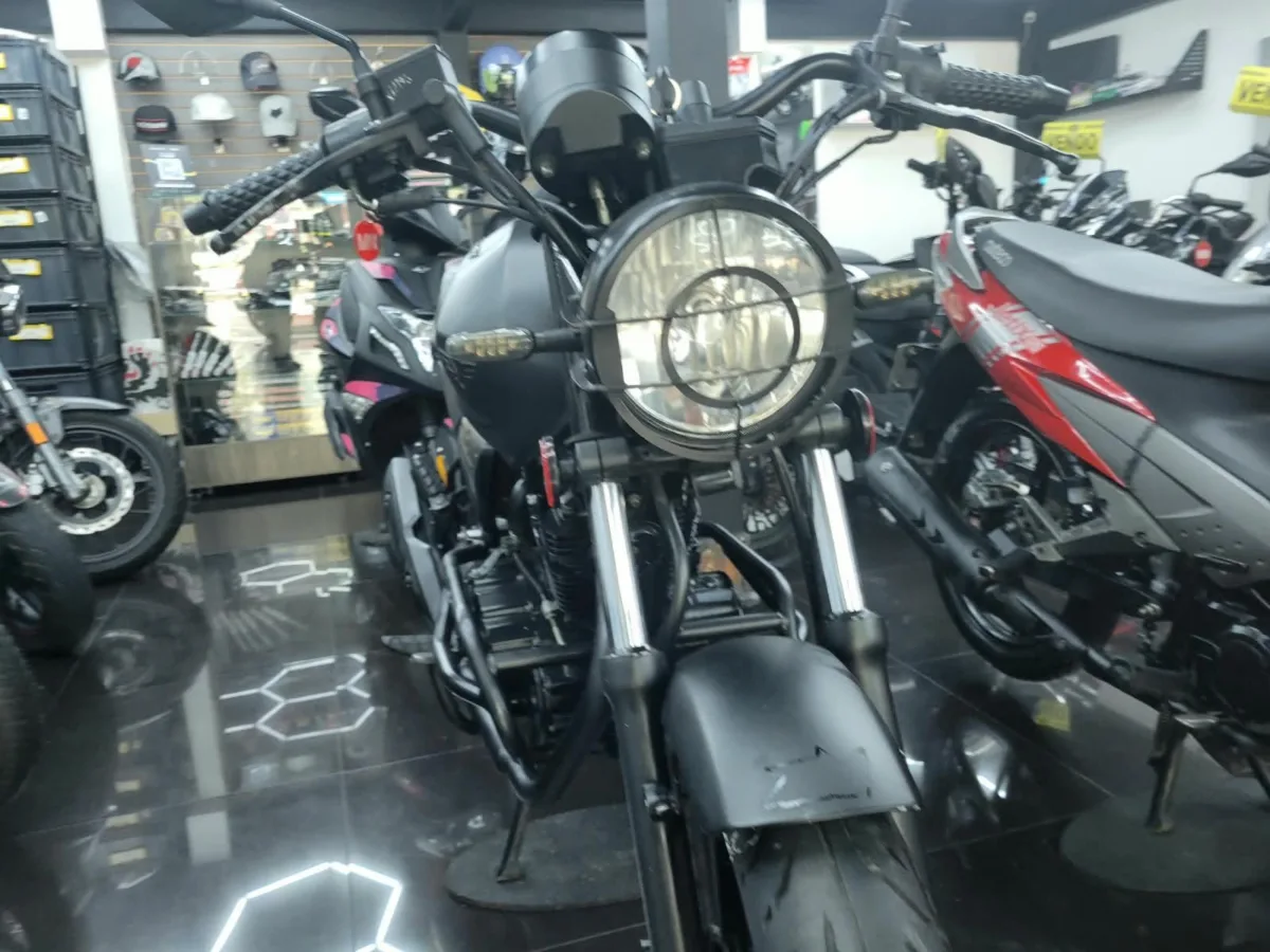 VICTORY BOMBER 150 2024 — foto 9