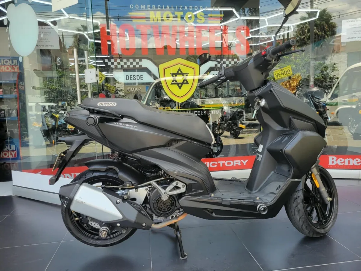 VICTORY HUNTER 150 2025 — foto 5