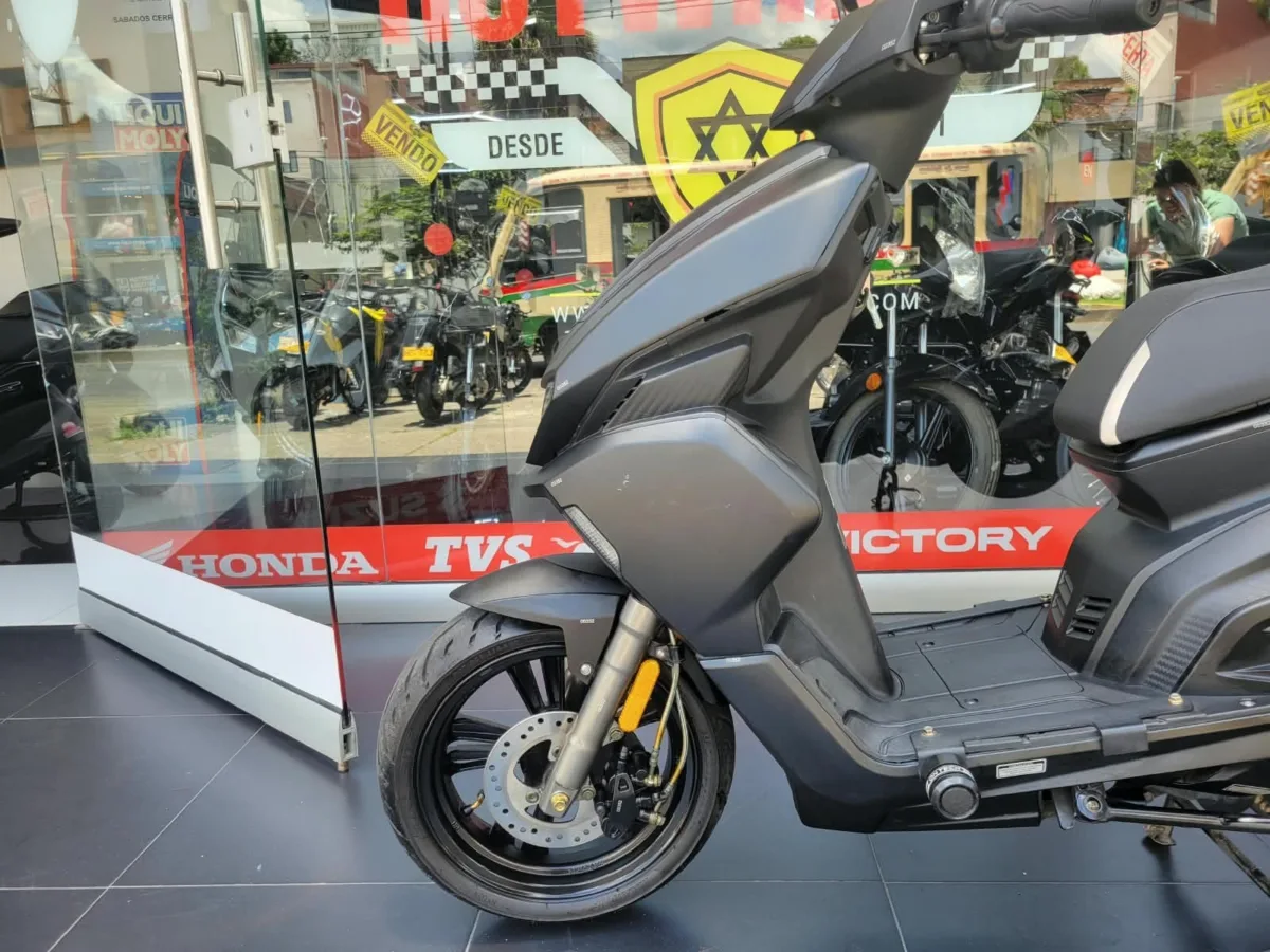 VICTORY HUNTER 150 2025 — foto 13